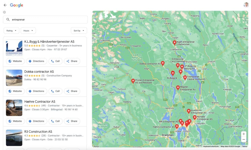 Grafisk design: Raymond Furre | Et google-kart som viser beliggenheten til et hotell i Norge, som oppnår bedre synlighet og tiltrekker seg flere kunder.